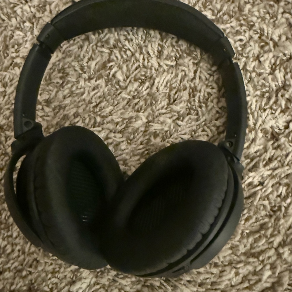 Bose Black Over-Ear Headphones